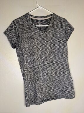 Beverly Hills Polo Club Heathered Black & White V-Neck Short Sleeve Tee